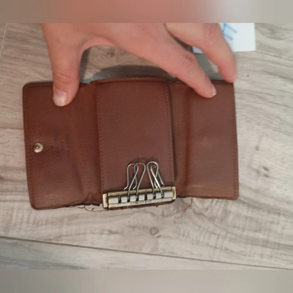 RARE Vintage LOUIS VUITTON LV Monogram Key Ring Keeper Wallet Accessory